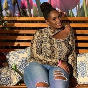 Snake print cut out shirt